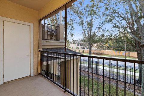 Condo in Orlando, Florida, 2 bedrooms  № 2205095 - photo 18