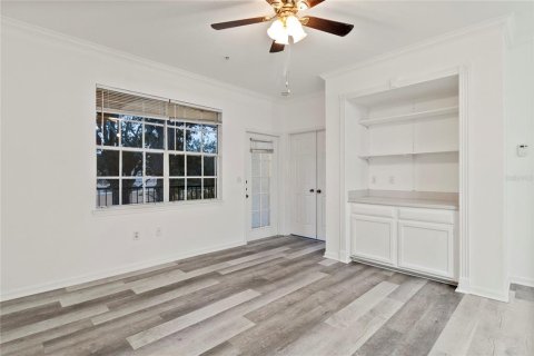 Condo in Orlando, Florida, 2 bedrooms  № 2205095 - photo 4
