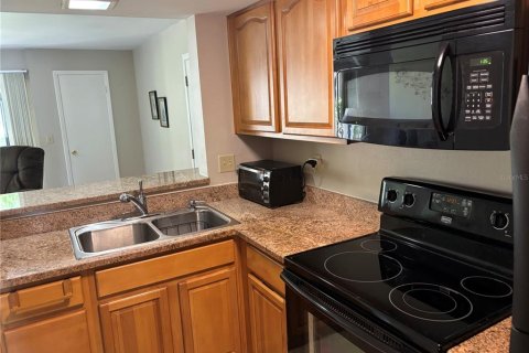 Condo in Tampa, Florida, 1 bedroom  № 1761093 - photo 6