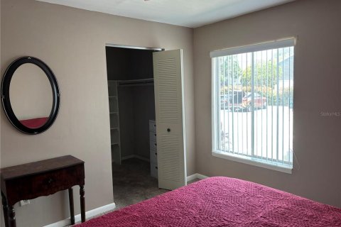 Condo in Tampa, Florida, 1 bedroom  № 1761093 - photo 11