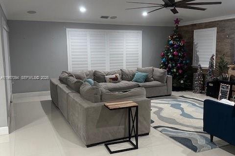 Villa ou maison à vendre à Miami, Floride: 4 chambres, 233.37 m2 № 2029586 - photo 9