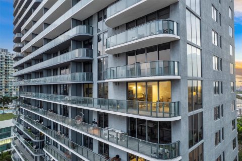 Copropriété à vendre à Miami, Floride: 3 chambres, 133.31 m2 № 2012249 - photo 28