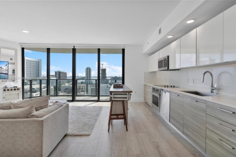 Copropriété à vendre à Miami, Floride: 3 chambres, 133.31 m2 № 2012249 - photo 10