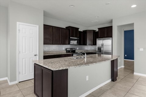 Villa ou maison à louer à Kissimmee, Floride: 4 chambres, 228.82 m2 № 2113154 - photo 11