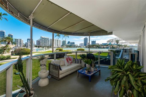 Copropriété à vendre à Miami Beach, Floride: 2 chambres, 144 m2 № 1860022 - photo 14