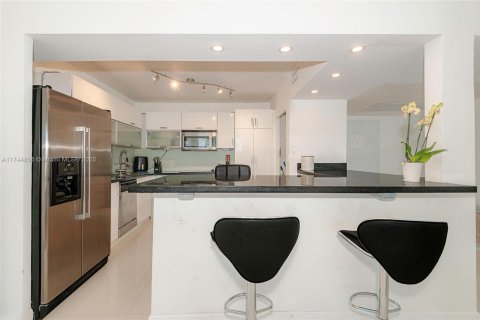 Copropriété à vendre à Miami Beach, Floride: 2 chambres, 144 m2 № 1860022 - photo 17