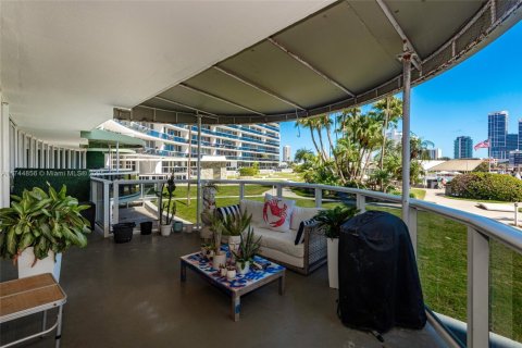Copropriété à vendre à Miami Beach, Floride: 2 chambres, 144 m2 № 1860022 - photo 13