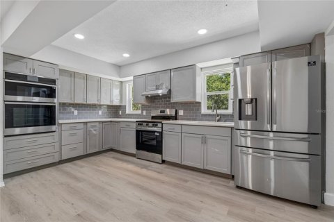 Casa en venta en Wimauma, Florida, 3 dormitorios, 190.26 m2 № 2205515 - foto 14