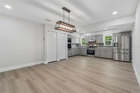 Casa en venta en Wimauma, Florida, 3 dormitorios, 190.26 m2 № 2205515 - foto 15