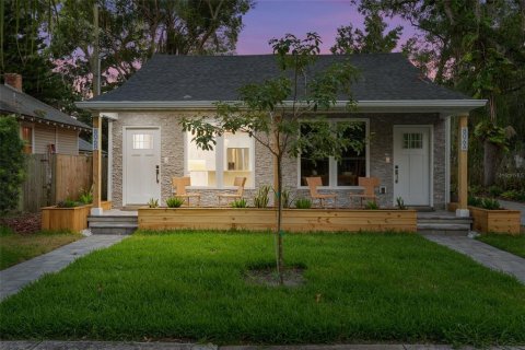 House in Orlando, Florida 4 bedrooms, 212.56 sq.m. № 1540349 - photo 24