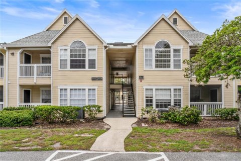Condo in Orlando, Florida, 2 bedrooms  № 1904634 - photo 1