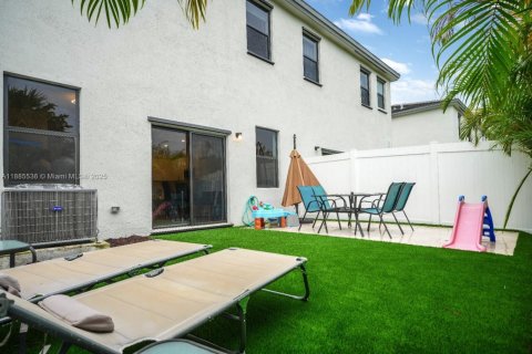 Townhouse in Miami Gardens, Florida 3 bedrooms, 131.83 sq.m. № 1931701 - photo 17