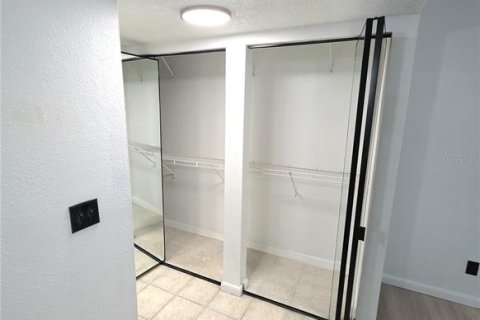 Apartment in Ocala, Florida 3 bedrooms, 95.6 sq.m. № 2400294 - photo 15