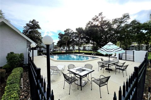 Apartment in Ocala, Florida 3 bedrooms, 95.6 sq.m. № 2400294 - photo 3