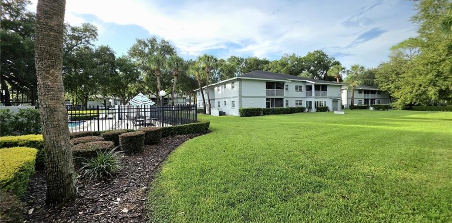 Apartment in Ocala, Florida 3 bedrooms, 95.6 sq.m. № 2400294