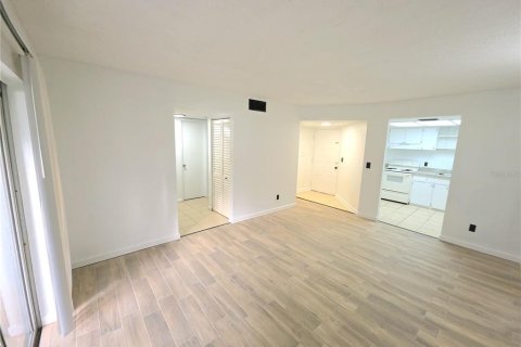 Apartment in Ocala, Florida 3 bedrooms, 95.6 sq.m. № 2400294 - photo 19