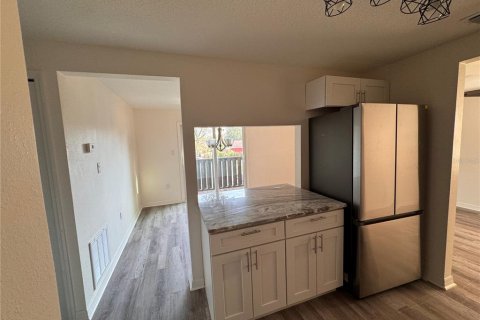 Condo in Orlando, Florida, 2 bedrooms  № 1536104 - photo 8