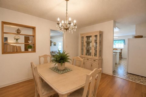 Villa ou maison à vendre à Frostproof, Floride: 3 chambres, 181.81 m2 № 2339074 - photo 7