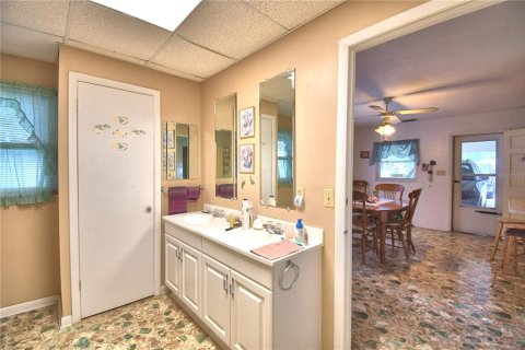 Villa ou maison à vendre à Frostproof, Floride: 3 chambres, 181.81 m2 № 2339074 - photo 27