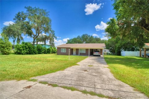 Villa ou maison à vendre à Frostproof, Floride: 3 chambres, 181.81 m2 № 2339074 - photo 3