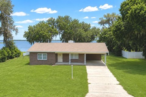 Casa en Frostproof, Florida 3 dormitorios, 181.81 m2 № 2339074