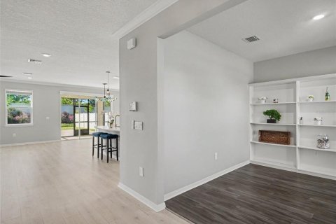 House in Sarasota, Florida 4 bedrooms, 262.54 sq.m. № 2430980 - photo 7