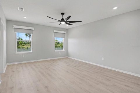 House in Sarasota, Florida 4 bedrooms, 262.54 sq.m. № 2430980 - photo 30