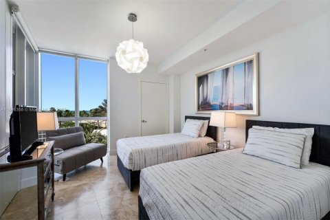 Condo in Sunny Isles Beach, Florida, 2 bedrooms  № 1850698 - photo 25