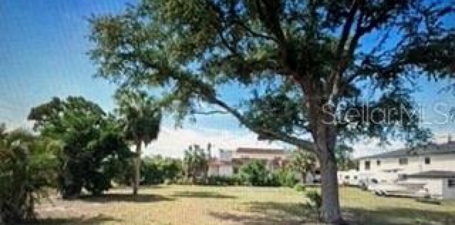 Land in Bradenton, Florida № 2201990