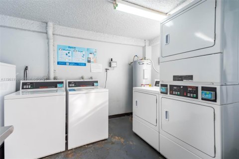 Apartamento en alquiler en Oakland Park, Florida, 2 dormitorios, 90.58 m2 № 2022087 - foto 26