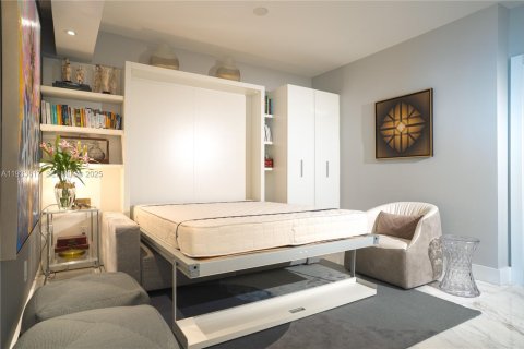 Condo in Miami, Florida, 2 bedrooms  № 1991468 - photo 24