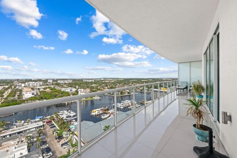 Copropriété à vendre à Pompano Beach, Floride: 2 chambres, 135.92 m2 № 2372662 - photo 11