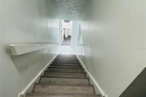 Townhouse in Tampa, Florida 2 bedrooms, 115.94 sq.m. № 2379812 - photo 23