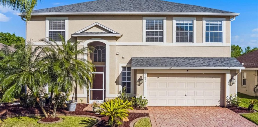 House in Kissimmee, Florida 4 bedrooms, 323.86 sq.m. № 1602820