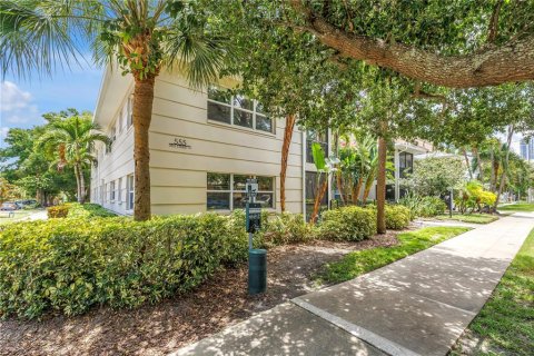 Condominio en venta en Saint Petersburg, Florida, 1 dormitorio, 50.35 m2 № 2147500 - foto 23