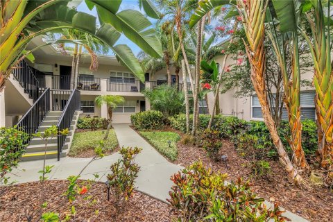 Condominio en venta en Saint Petersburg, Florida, 1 dormitorio, 50.35 m2 № 2147500 - foto 21