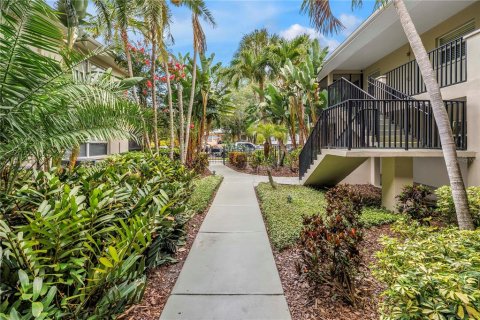 Condominio en venta en Saint Petersburg, Florida, 1 dormitorio, 50.35 m2 № 2147500 - foto 22