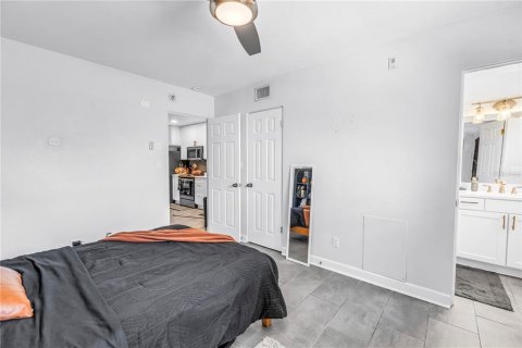 Condominio en venta en Saint Petersburg, Florida, 1 dormitorio, 50.35 m2 № 2147500 - foto 13