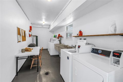 Condominio en venta en Saint Petersburg, Florida, 1 dormitorio, 50.35 m2 № 2147500 - foto 24