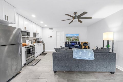 Condominio en venta en Saint Petersburg, Florida, 1 dormitorio, 50.35 m2 № 2147500 - foto 6