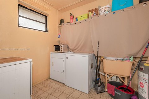 Купить виллу или дом в Майами, Флорида 4 спальни, 197.14м2, № 1973128 - фото 28