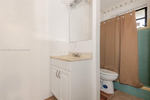 Купить виллу или дом в Майами, Флорида 4 спальни, 197.14м2, № 1973128 - фото 15