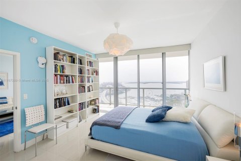 Condominio en venta en Miami, Florida, 1 dormitorio, 88.07 m2 № 1863249 - foto 5