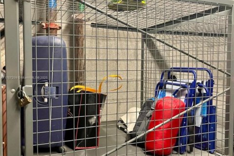 Condominio en venta en Miami, Florida, 1 dormitorio, 88.07 m2 № 1863249 - foto 16