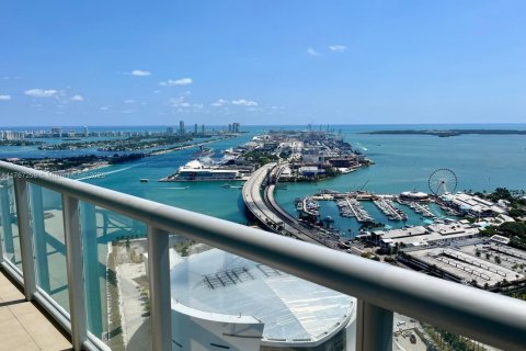 Condominio en venta en Miami, Florida, 1 dormitorio, 88.07 m2 № 1863249 - foto 11