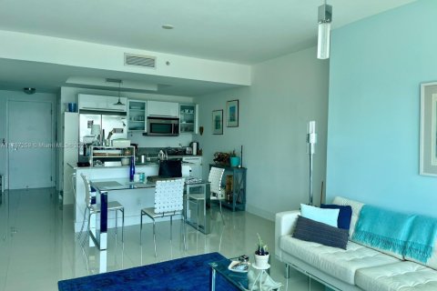 Condominio en venta en Miami, Florida, 1 dormitorio, 88.07 m2 № 1863249 - foto 19