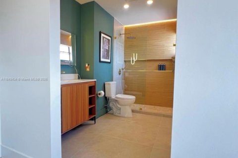 Townhouse in Hialeah, Florida 3 bedrooms, 146.97 sq.m. № 1839705 - photo 26