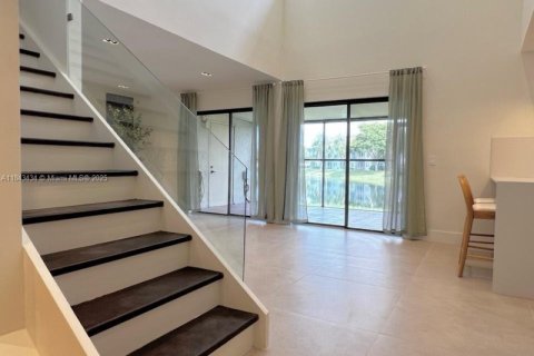 Townhouse in Hialeah, Florida 3 bedrooms, 146.97 sq.m. № 1839705 - photo 8