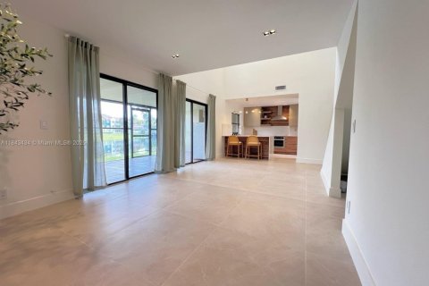 Townhouse in Hialeah, Florida 3 bedrooms, 146.97 sq.m. № 1839705 - photo 14