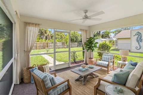 House in North Port, Florida 3 bedrooms, 111.39 sq.m. № 2113803 - photo 12